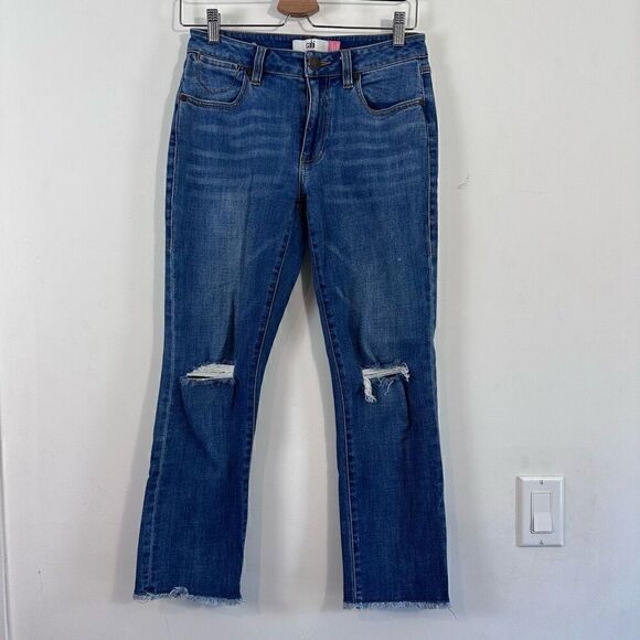 Women’s CAbi Cropped Straight Leg Jeans Size 2 - Picture 2 of 9
